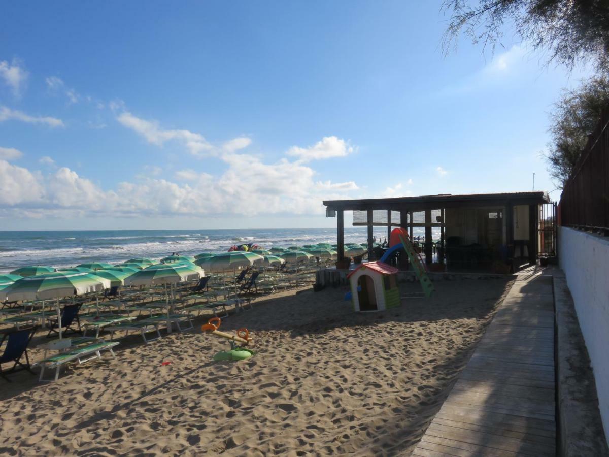 Centro Turistico La Perla Del Gargano Hotel Foce Varano Exterior foto
