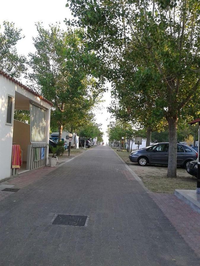 Centro Turistico La Perla Del Gargano Hotel Foce Varano Exterior foto