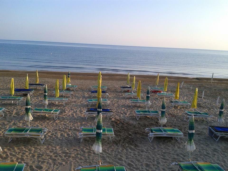Centro Turistico La Perla Del Gargano Hotel Foce Varano Exterior foto